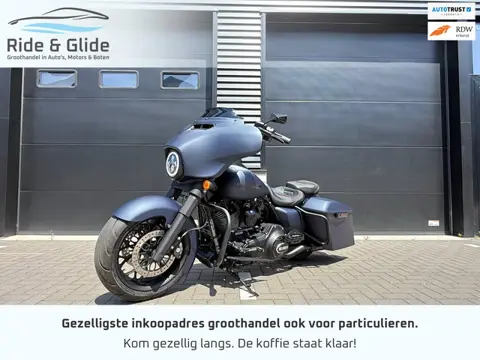 Harley Davidson Tour 103 FLHXS Street Glide Special fat tire Mat bleu abs navi BTW 2015