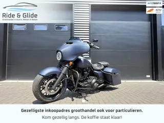 Harley Davidson Tour 103 FLHXS Street Glide Special fat tire Mat bleu abs navi BTW 2015