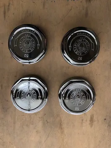 Wheel nuts Borrani 52 and chrome rings