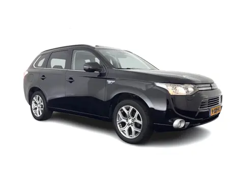 Mitsubishi Outlander 2.0 PHEV Instyle *AUT | PANO | 4WD | CRUISE | FULL-LEATHER | XENON | NAVI-FULLM