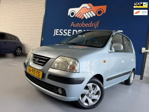 Hyundai Atos 1.1i Dynamic Cool Automaat / bj.2005 / airco / NAP met 71887 km.en APK tot 07/2027 / 5 