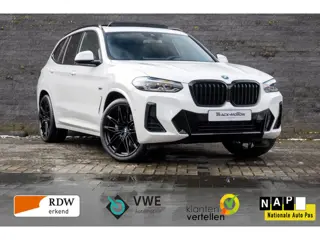 BMW X3 XDrive30e White & Black Pano