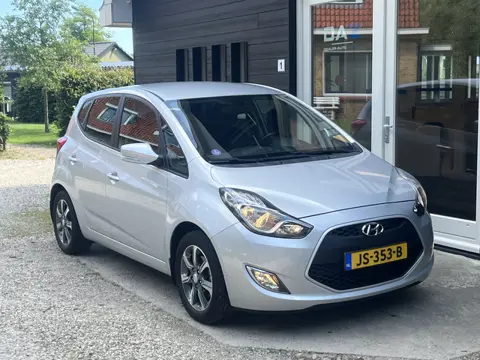 Hyundai ix20 1.4i Go! Ecc/Audio/Navi/Trekhaak (bj 2016)