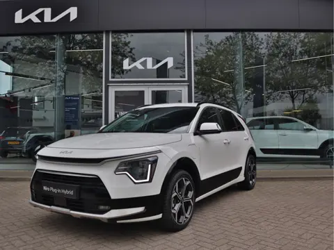 Kia Niro 1.6 GDi PHEV Plug-In DynamicPlusLine | Navigatie | Camera | Leder | 18 inch | Tot 10jr. Gar