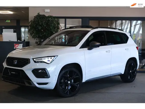 Seat Ateca 1.5 TSI FR 150PK DSG Pano Led Alcantara Trekhaak Cam Virtual Navi ACC