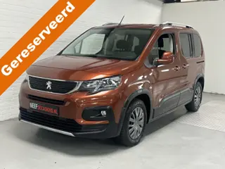 Peugeot Rifter 1.2 Puretech Active CLIMA / CAMERA / CRUISE / TREKHAAK Dis.Riem vervangen bij 94000KM