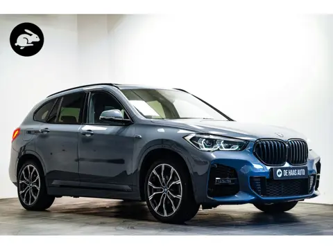BMW X1 xDrive25e M Sport|StormBay|Pano dak|Trekhaak|Led|19 inch|Leder