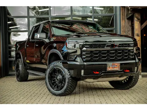 Chevrolet Silverado ZR2 6.2 V8 | XD velgen | black pakket |