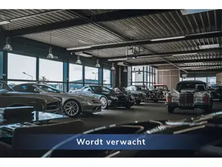 Mercedes-Benz C-Klasse 300 AMG STYLING-BURMESTER-TREKHAAK-NIGHT-SFEERVERLICHTING-MULTISPAAKS VELGEN