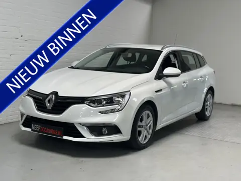 Renault Mégane Estate 1.2 TCe Bose CLIMA / CRUISE / NAVI  / Dealer onderhouden