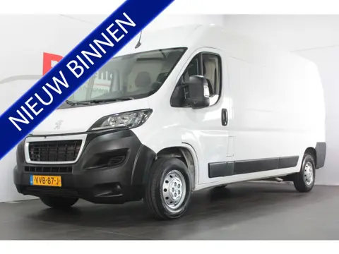 Peugeot Boxer 2.2 BlueHDi 140 L3H2 3.3t - Airco / Camera / Cruise / BT
