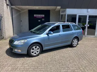 Skoda Octavia Combi 1.4 TSI Elegance / KM STAND + NAP / CLIMA / ALU VELGEN / TREKHAAK / APK 2027