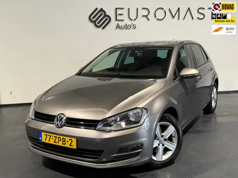 Volkswagen Golf 1.2 TSI Highline Navi Cruise Airco Nieuwe Apk