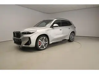 BMW X1 xDrive25e M-Sportpakket / Panoramadak / Trekhaak / Head-up / Harman Kardon / Driving assistan