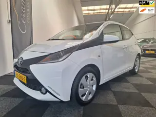 Toyota Aygo 2018. X-play uitv. 2e EIG. 75.000 km NAP.