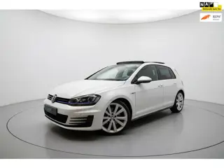 Volkswagen Golf 1.4 TSI GTE PANO KEYLESS CAMERA SFEER NAP