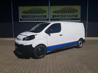 Toyota ProAce Worker 1.5 D-4D L2 Navigator (bj 2024)