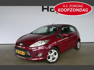 Ford Fiesta 1.25 Titanium 5-deurs Clima Cruise control Licht metaal Trekhaak Inruil mogelijk
