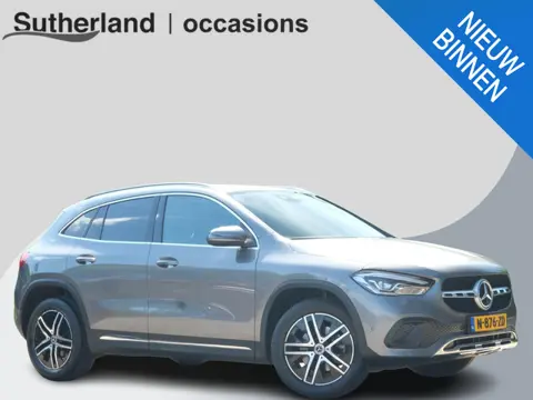 Mercedes-Benz GLA-klasse 200 Business Solution 163 PK | Trekhaak Afneembaar | All-Season Banden | St
