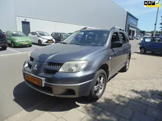Mitsubishi Outlander 2.0 Invite plus MET AIRCO
