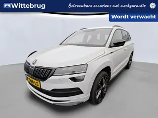 Škoda Karoq 1.5 TSI ACT Sportline Business DSG Automaat / Panorama schuifdak / Camera / LM 19'' / LE