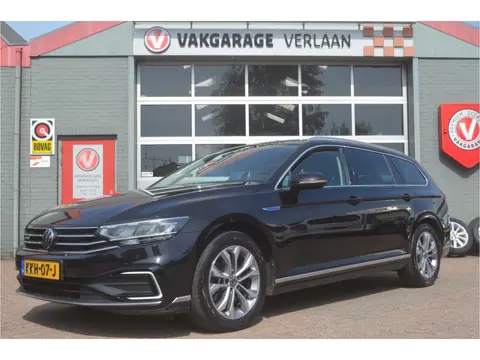 Volkswagen Passat Variant 1.4 TSI PHEV GTE Business 12 mnd. gar. trekhaak / HUD / 360 camera