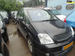 Opel Meriva 1.8-16V Cosmo MET AIRCO