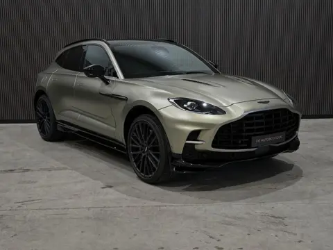 Aston Martin DBX 4.0 V8 707 / Fabrieksgarantie tot 26.10.2026 / Matt groen / 360 Camera / Carbon del