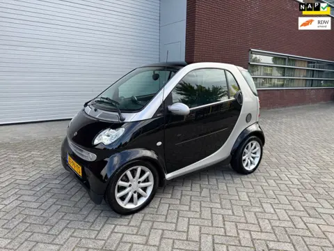 Smart Fortwo coupé 0.7 passion Airco Cruise Pano Nap