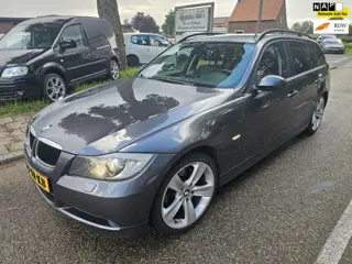 BMW 3-serie Touring 318i High Executive
