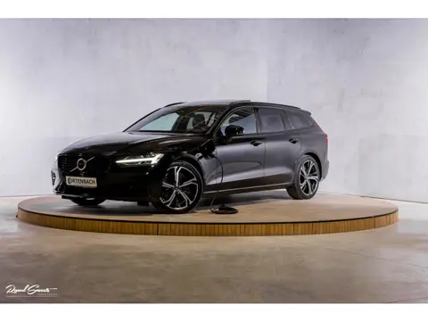 Volvo V60 2.0 T8 Plug-in hybrid AWD Ultimate Dark Long Range | Panorama dak | Harman Kardon | Adapti