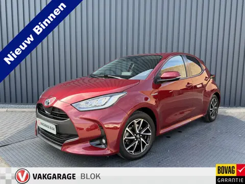 Toyota Yaris 1.5 Hybrid Dynamic | BSM | Dealer onderhouden | 10 jr GARANTIE | Rijklaar!!!