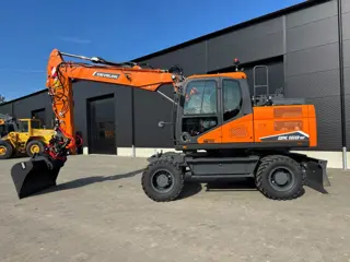 Doosan DX160-7 280 uur !! NIEUW STAAT (bj 2023)