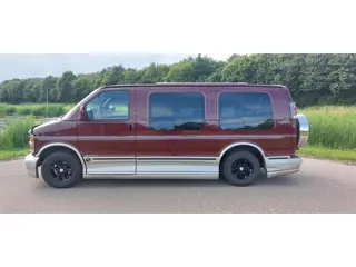 Chevrolet USA Chevy Van Express G1500 5.7 Camper met LPG G3 en met een special hef dak !!