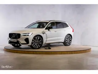 Volvo XC60 2.0 T8 Plug-in hybrid AWD R-Design Long Range | Luchtvering | Zwenkbare trekhaak | Panora
