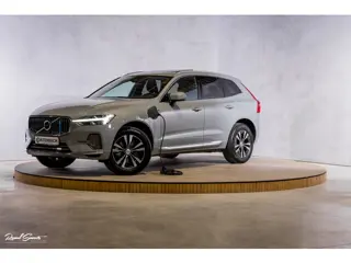 Volvo XC60 2.0 T6 Plug-in hybrid AWD Essential Bright | Panorama dak | Zwenkbare trekhaak | Adaptiev