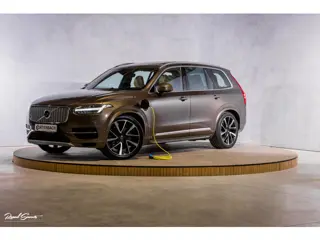 Volvo XC90 2.0 T8 Twin Engine AWD Inscription | Luchtvering | Zwenkbare trekhaak | Bowers&Wilkins | 