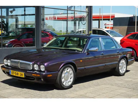Jaguar XJR Daimler Super V8 SWB 1/76