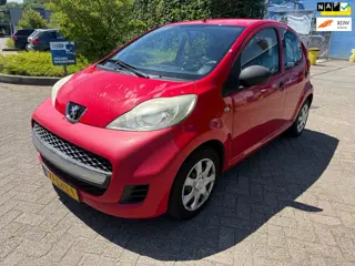 Peugeot 107 1.0-12V XR