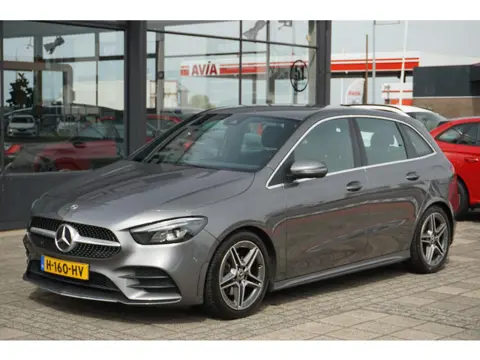 Mercedes-Benz B-klasse 180 Business Solution AMG | trekhaak