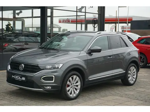 Volkswagen T-Roc 1.5 TSI Sport | LED | ACC | Camera