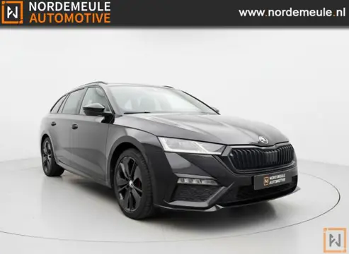 SKODA OCTAVIA 2.0 TSI RS. CARPLAY, PANO, ADAPTIVE