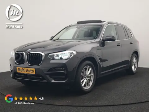 BMW X3 xDrive30e Advantage PHEV 293pk Dealer O.H. | Panodak | Adaptive Cruise | Camera | Harman / Ka