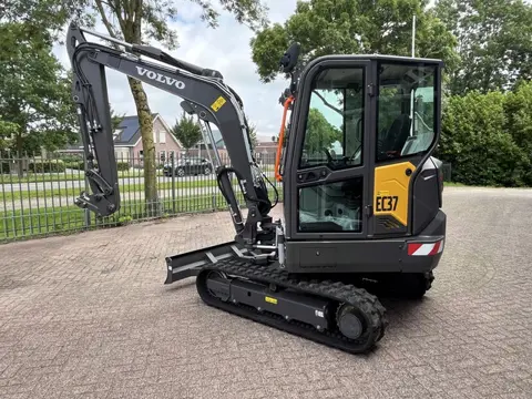 Volvo EC-688595