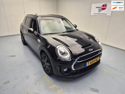 Mini Clubman 2.0 Cooper S ALL4 Chili Serious Business Navi Ecc Pano Cruise Alu