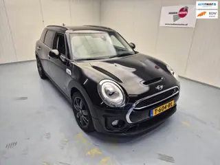 Mini Clubman 2.0 Cooper S ALL4 Chili Serious Business Navi Ecc Pano Cruise Alu
