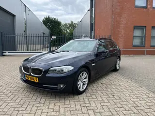 BMW 5-serie Touring 523i High Executive Automaat