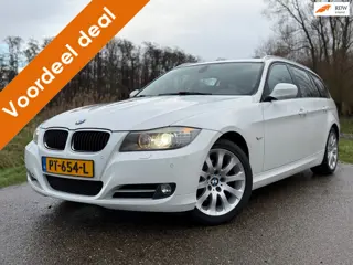 BMW 3-serie Touring 318i High Executive / Automaat / Panorama dak / Goed onderhouden / Climate Contr
