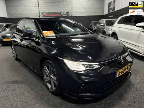 Volkswagen Golf 1.5 eTSI R-Line