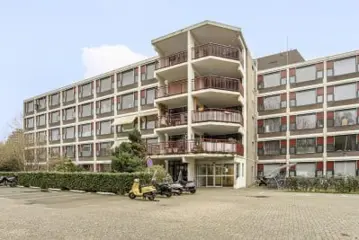 Woning aan de Lunaweg te Duivendrecht